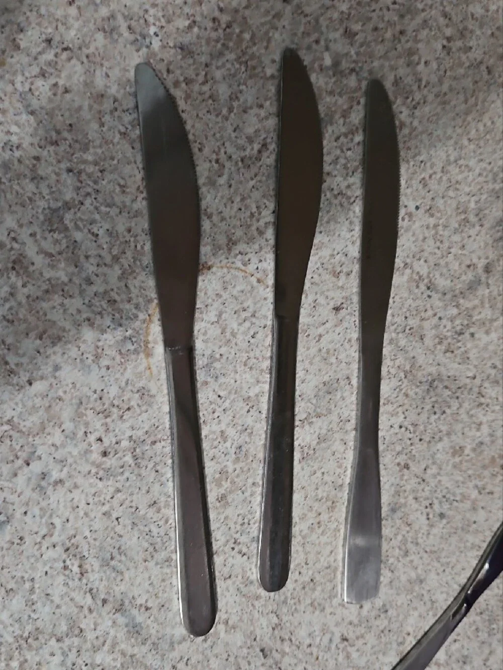 *preowned*  Stainless Steel Dinner Butter Knives - Set of 4